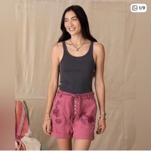 NWT Sundance Women's Odyssey Raspberry Floral Embroidered Shorts, Size 2